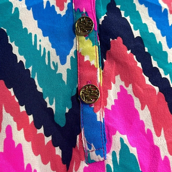 Lilly Pulitzer Elsa Silk Colorful Long Sleeve 1/4 Button Top Womens Size XSmall - Picture 5 of 11